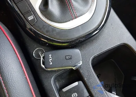 2024 Kia Forte Gt из США, поврежденный, VIN 3KPF44AC8RE808597